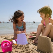 cesenatico-hotel-2-stelle-offerte-agosto-bambini-gratis